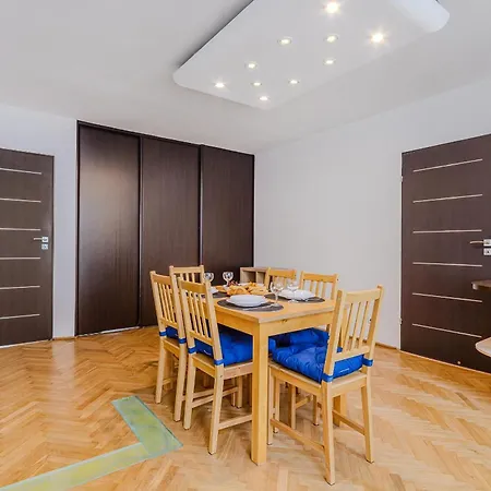 Apartmán Leszczynska Varšava