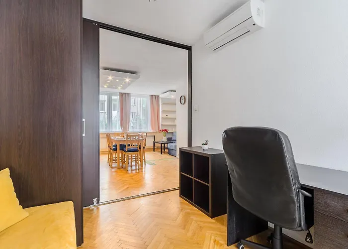 Apartment Leszczynska Warsaw